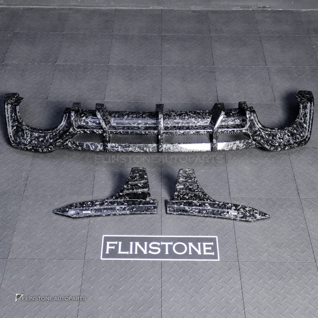 ดิฟฟิวเซอร์ Fored Carbon สำหรับ Audi RS7 ทรง GTS