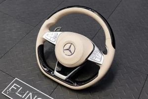 พวงมาลัย พร้อม Airbag สำหรับ W222 S-Class หนังสีครีม ด้ายสีครีม