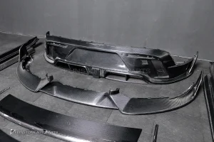 ชุดแต่งรอบคัน Carbon Fiber สำหรับ Porsche Taycan ทรง Mansory
