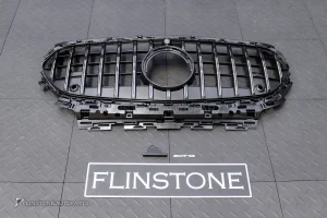 กระจังหน้า สำหรับ W214 E-Class ทรง GT สีดำด้าน