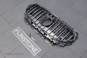 กระจังหน้า สำหรับ W214 E-Class ทรง GT สีดำด้าน
