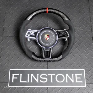 พวงมาลัย Porsche Cayenne 958 ด้ายสีแดง ทริมแดง หนัง Alcantara