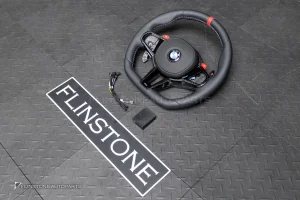 พวงมาลัย พร้อม Airbag พร้อมปุ่ม M1 M2 สำหรับ BMW X6 G06 LCI หนังดำ ด้าย3สี กรอบ Carbon fiber