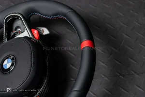 พวงมาลัย พร้อม Airbag พร้อมปุ่ม M1 M2 สำหรับ BMW X6 G06 LCI หนังดำ ด้าย3สี กรอบ Carbon fiber