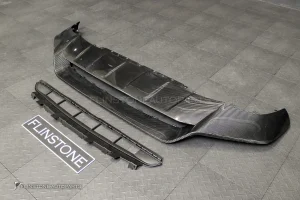 มีตำหนิค ลิ้นหน้า Carbon Fiber Porsche Cayenne Turbo GT Per Facelift E3.2 9Y0.2 ทรง USUS Autoclave V.1