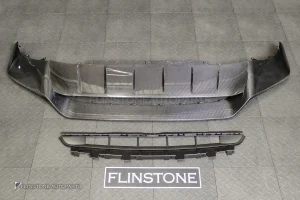 มีตำหนิค ลิ้นหน้า Carbon Fiber Porsche Cayenne Turbo GT Per Facelift E3.2 9Y0.2 ทรง USUS Autoclave V.1