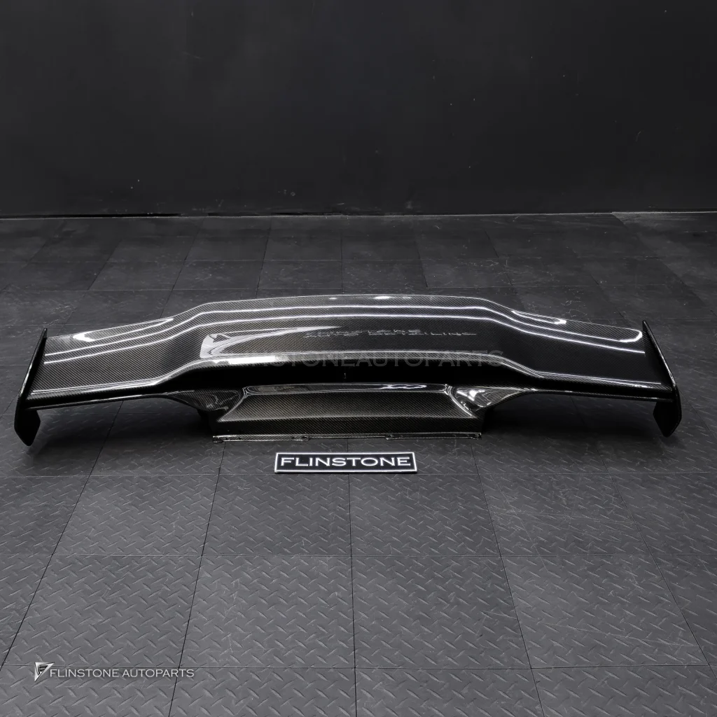 วิงหลัง Carbon fiber สำหรับ Lamborghini Huracan ทรง USUS Autoclave