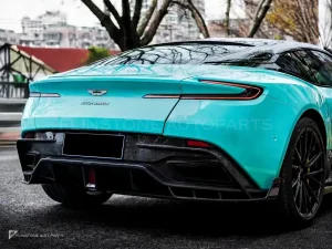 ดิฟฟิวเซอร์หลังคาร์บอนไฟเบอร์ Aston Martin DB11 PAKTECHZ (PT0021-8)
