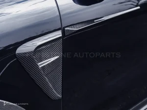 คิ้วแก้มข้างคาร์บอนไฟเบอร์ Porsche Cayenne WARHEAD SPEED