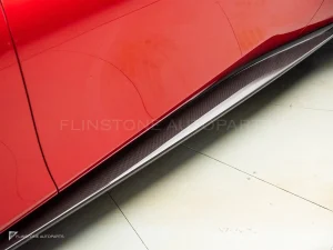 สเกิร์ตข้างคาร์บอนไฟเบอร์ ทรง OEM Ferrari Roma AUBU