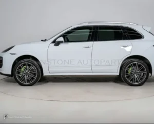 ชุดแต่งรอบคัน PORSCHE Cayenne 958.1 ปี 11-14 แปลงโฉมรุ่นเก่าเป็นรุ่นใหม่ ทรง GTS สไตล์ปี 25 (เวอร์ชันย่อ) by KM
