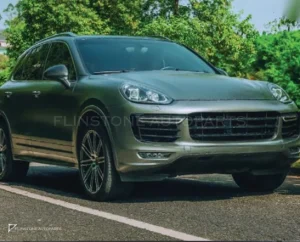 ชุดแต่งรอบคัน PORSCHE Cayenne 958.2 ปี 15-17 อัพเกรดรุ่นล่างเป็นรุ่นท็อป ทรง Turbo + GTS by KM