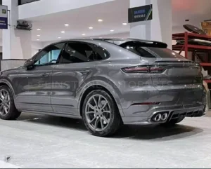 ชุดลิ้นหน้า-หลัง + โป่งซุ้มล้อ + แผงประตู + กันชนกลางหลัง + สเกิร์ตข้าง PORSCHE Cayenne 9Y0.1 ปี 18-23 อัพเกรดรุ่นล่างเป็นรุ่นท็อป ทรง Turbo + GTS + TKT + SD Coupe by KM