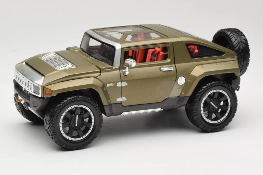 โมเดลรถ 1:18 Hummer HX Concept สีเขียว Maisto (มือสอง)