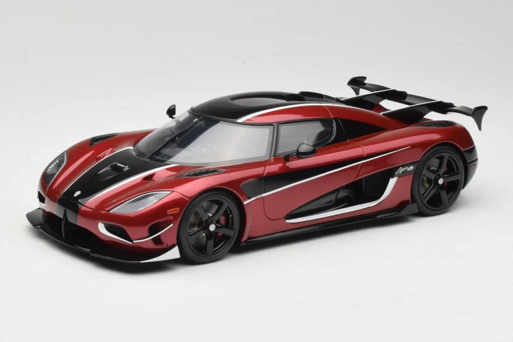 โมเดลรถ 1:18 Koenigsegg Agera RS สีแดง GT Spirit