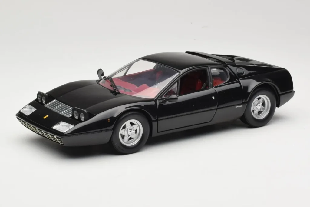 车型 1:18 Ferrari 365 GT4/BB 黑色 Kyosho