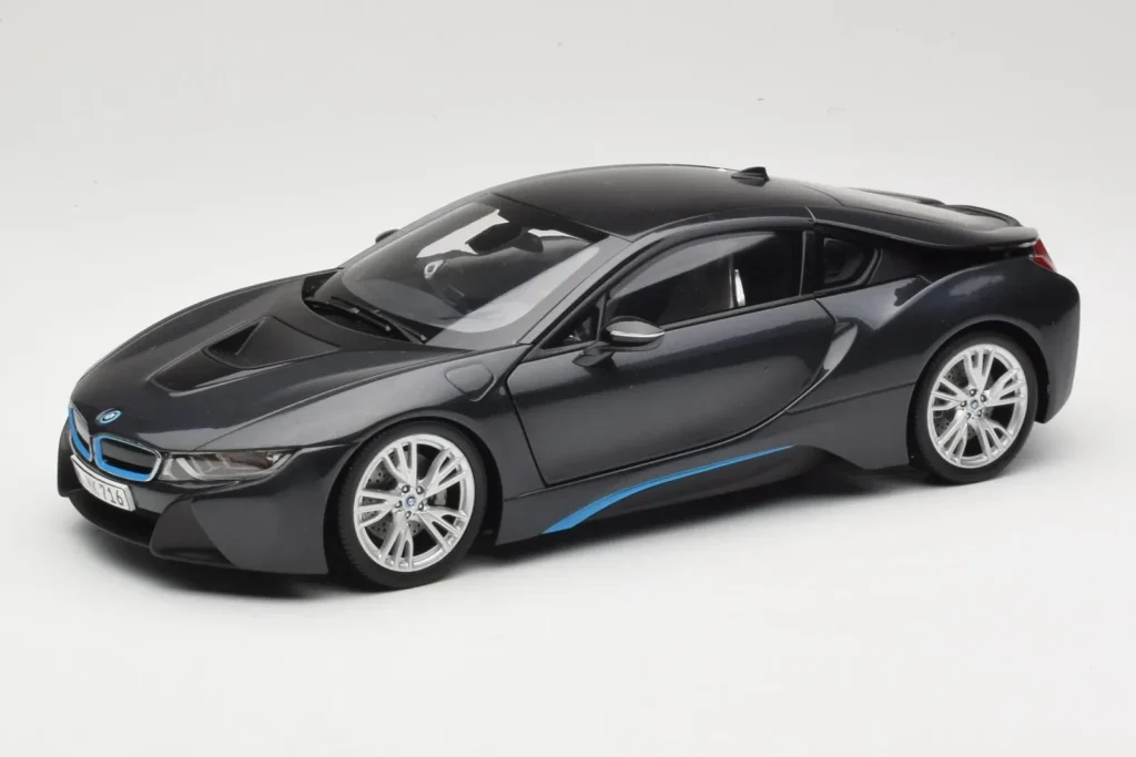 Model 1:18 BMW i8 Sophisto Grey Minichamps