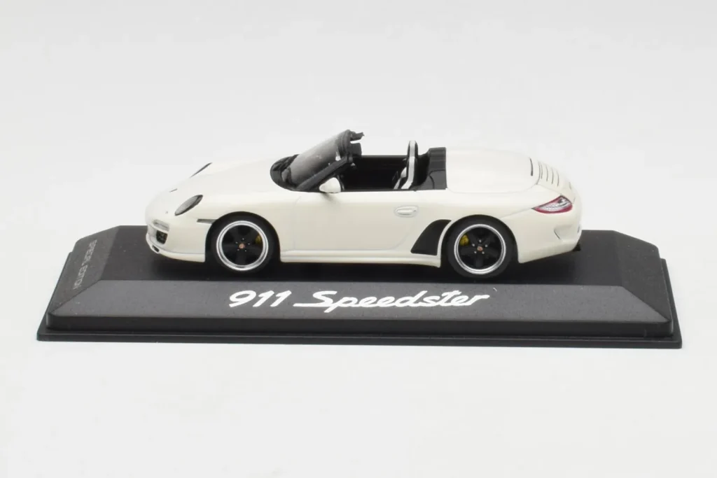 车型 1:43 Porsche 911 997 Speedster 白色 Minichamps
