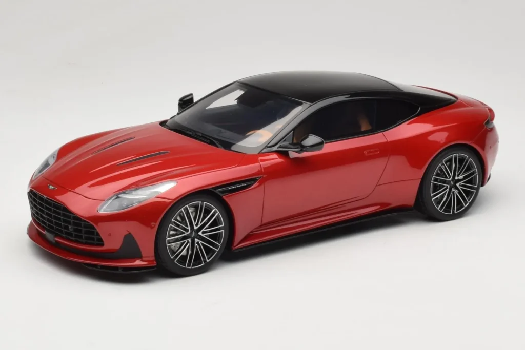 โมเดลรถ 1:18 Aston Martin DB12 Hyper สีแดง GT Spirit