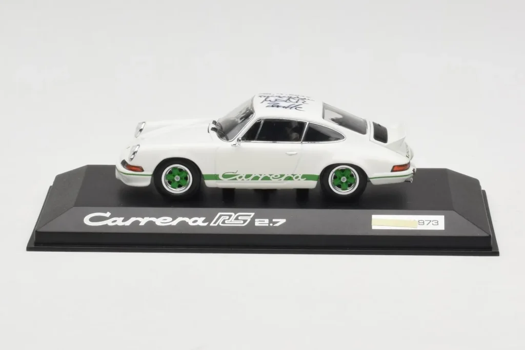 车型 1:43 Porsche 911 2.7 Carrera RS 白色 Minichamps