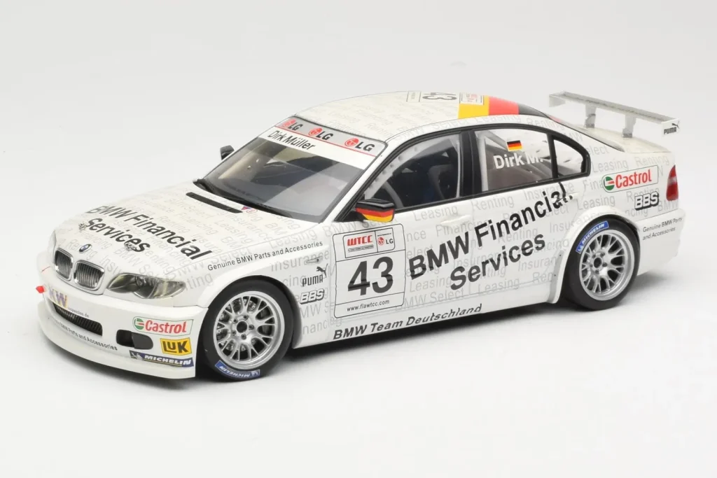 Model 1:18 BMW 320i E46 #43 D. Muller WTCC year 2005 AUTOart