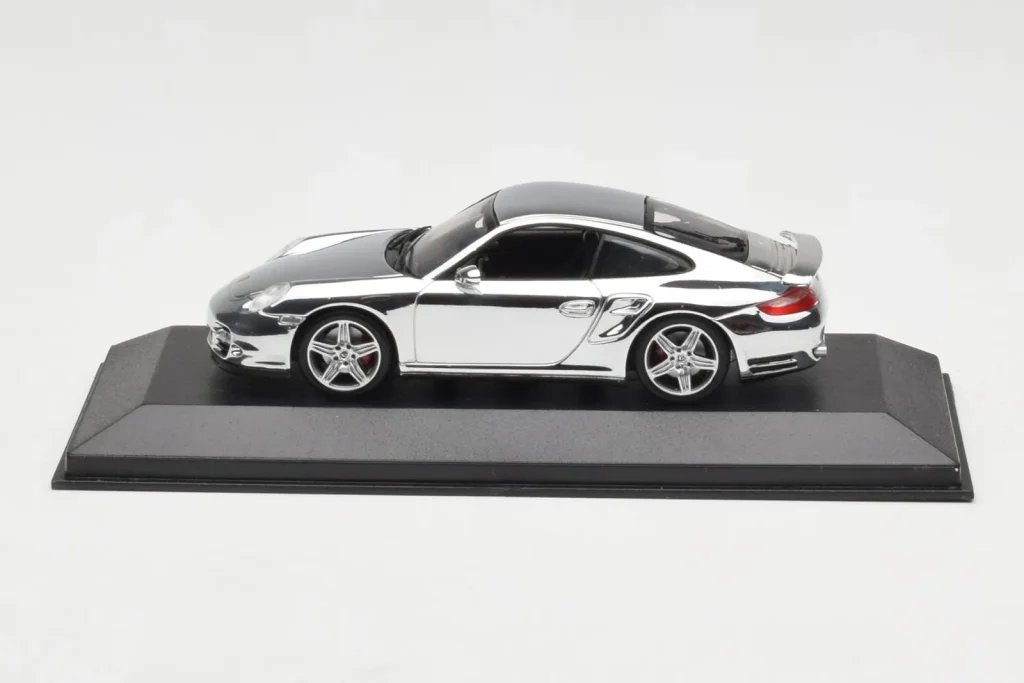 车型 1:43 Porsche 911 997 Turbo Chrome 银色 Minichamps
