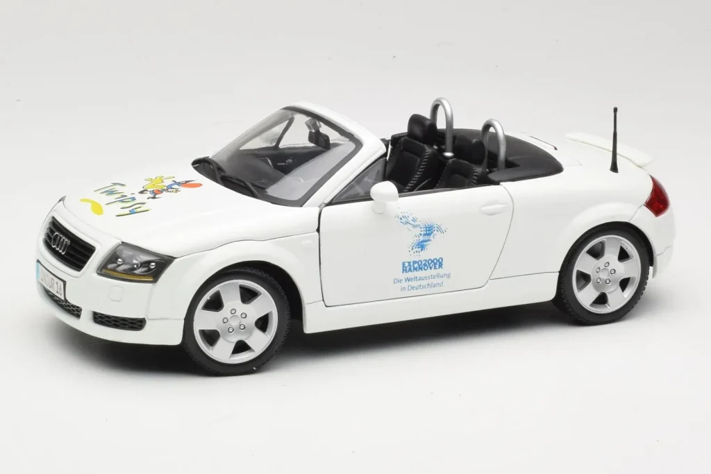 โมเดลรถ 1:18 Audi TT 8N Cabriolet สีขาว Maisto (มือสอง)