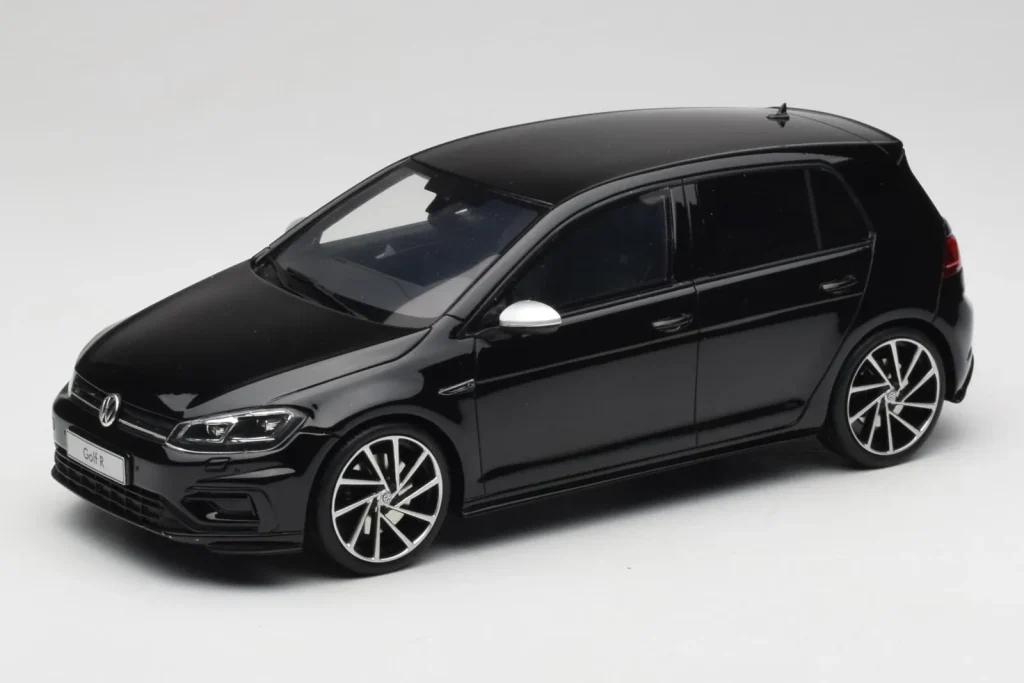 โมเดลรถ 1:18 Volkswagen Golf R Mk7 Deep Black Otto
