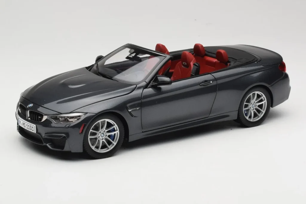 车型 1:18 BMW M4 F83 Cabriolet Mineral 灰色 Paragon