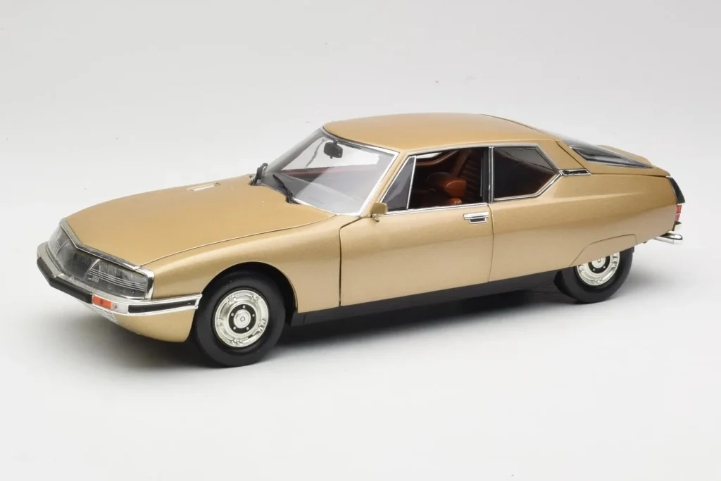 โมเดลรถ 1:18 Citroen SM Maserati สีทอง Norev (มือสอง)