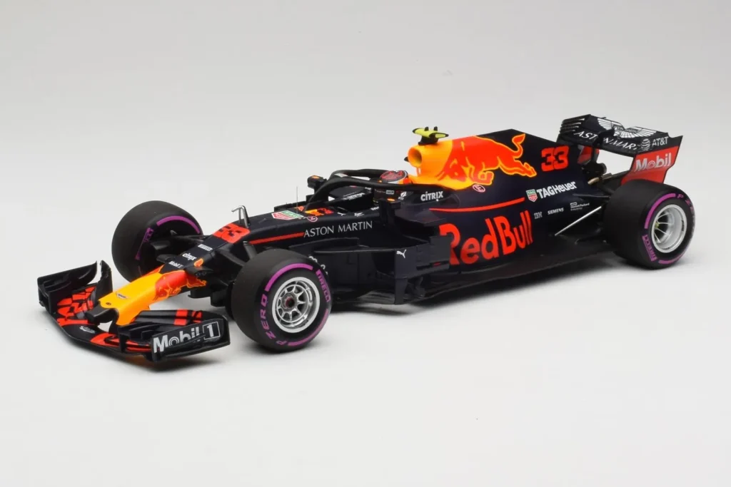 โมเดลรถ 1:18 Aston Martin Red Bull Racing RB14 Tag Heuer #33 M. Verstappen Mexican GP ปี 2018 Minichamps (มือสอง)