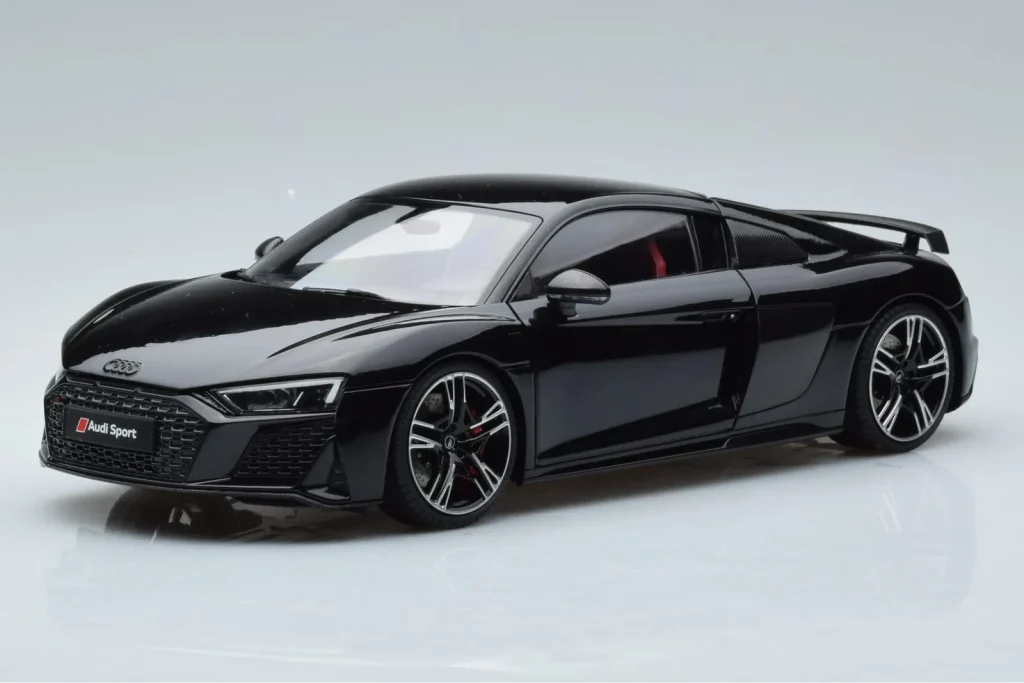 Model 1:18 Audi R8 Performance Black Kengfai