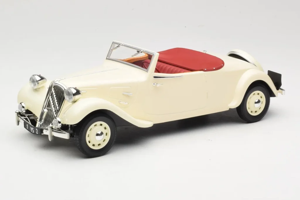 โมเดลรถ 1:18 Citroen Traction Avant 11B Cabriolet Cream Norev (มือสอง)