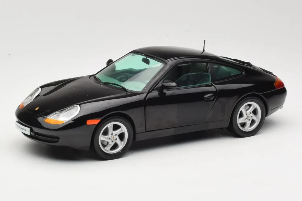 车型 1:18 Porsche 911 996 Carrera 黑色 Sun Star