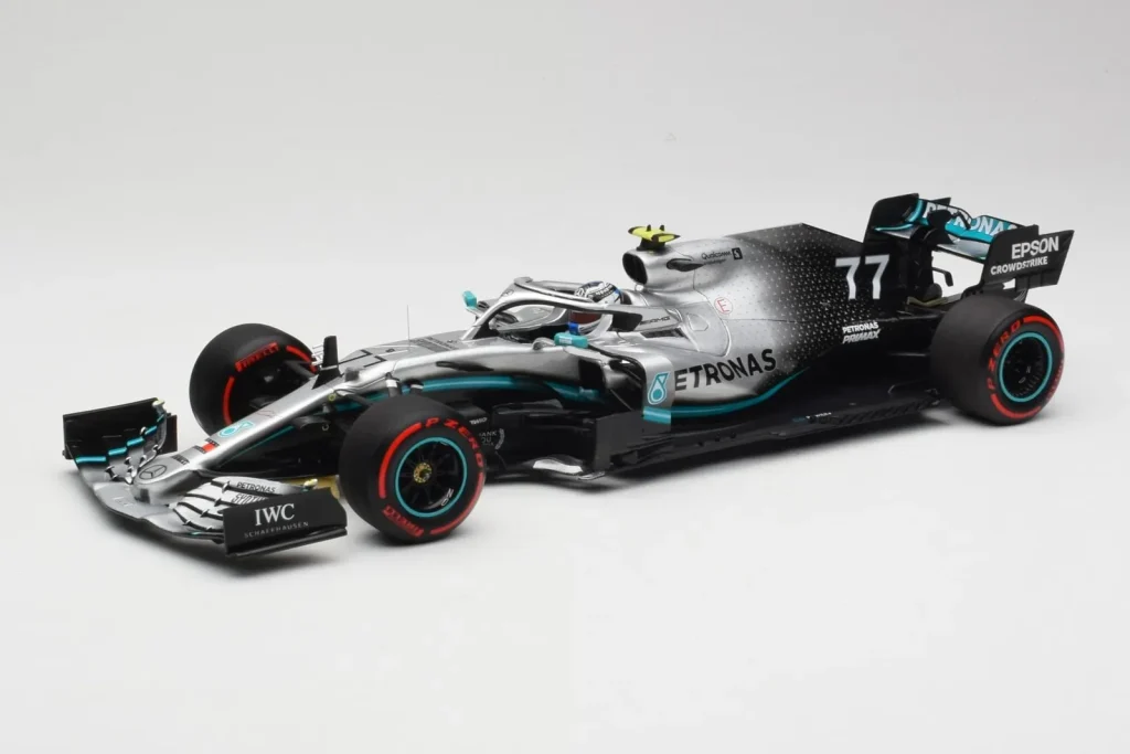 โมเดลรถ 1:18 Mercedes AMG Petronas W10 #77 V. Bottas British GP ปี 2019 Minichamps (มือสอง)