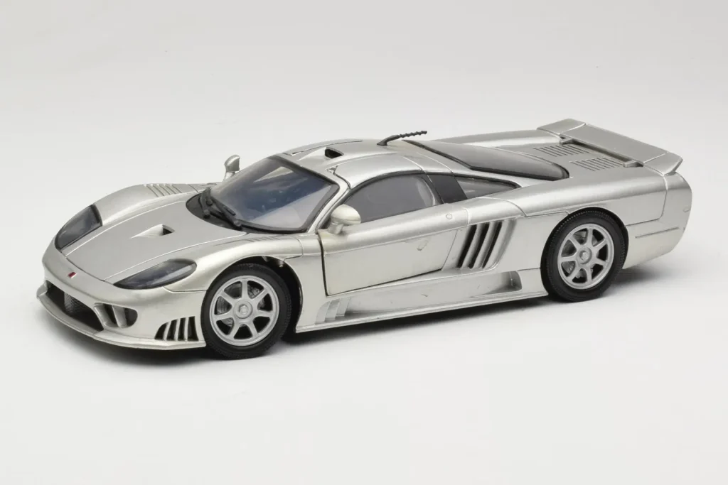 โมเดลรถ 1:18 Saleen S7 สีเงิน Welly (มือสอง)