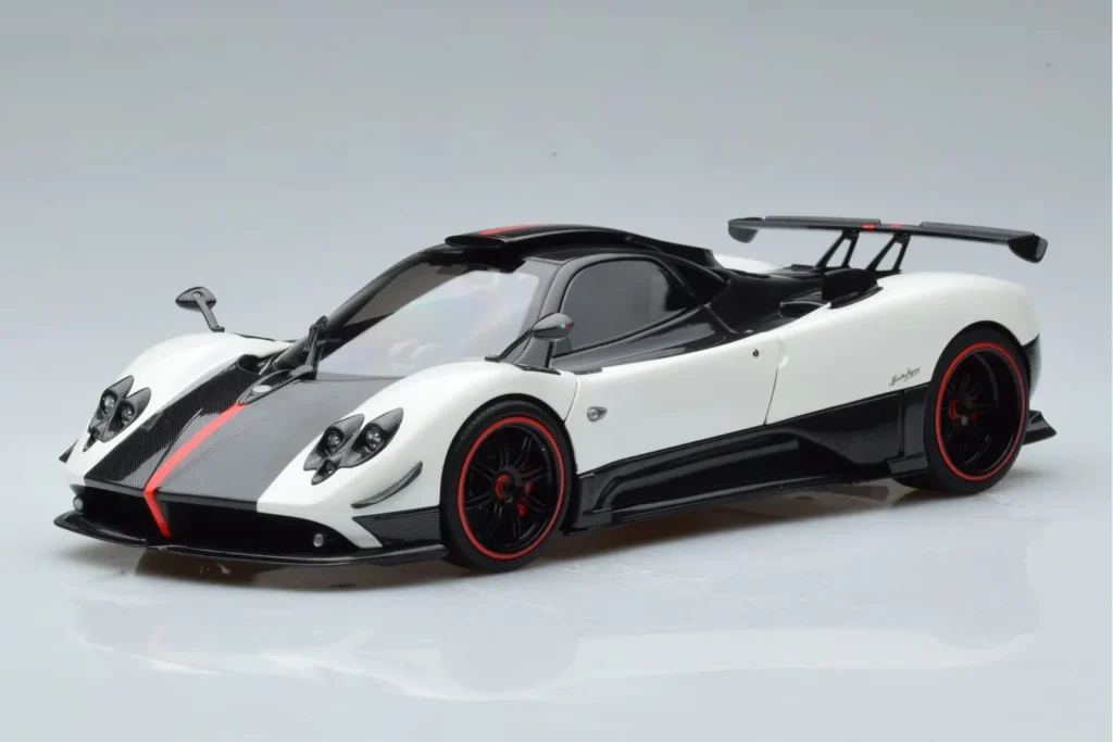 โมเดลรถ 1:18 Pagani Zonda Cinque White Benny Almost Real