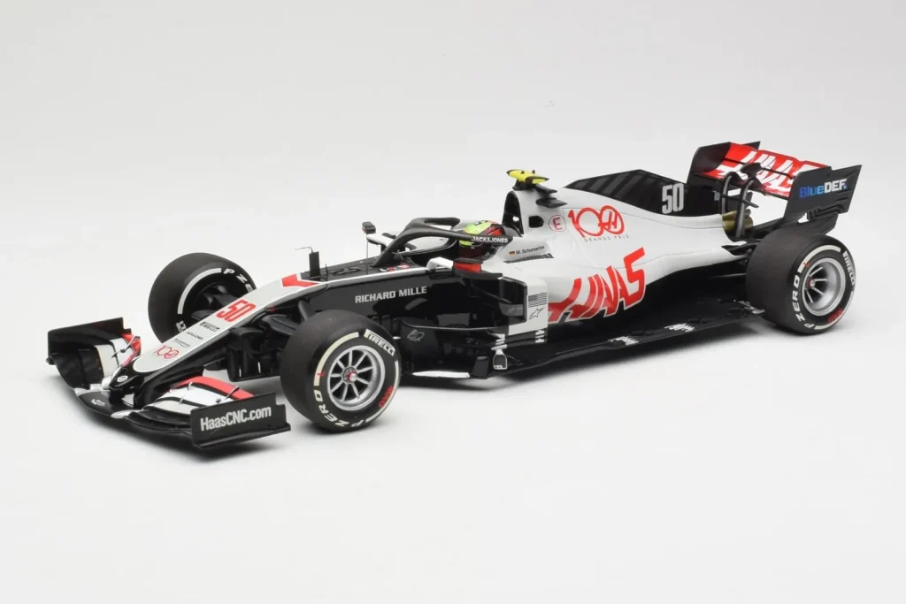 โมเดลรถ 1:18 Haas VF-20 #50 M. Schumacher FP1 Abu Dhabi GP ปี 2020 Minichamps (มือสอง)