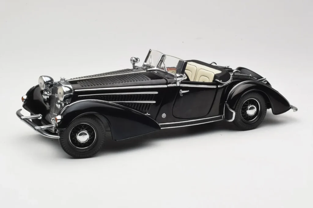 โมเดลรถ 1:18 Horch 855 Roadster สีดำ Sun Star (มือสอง)
