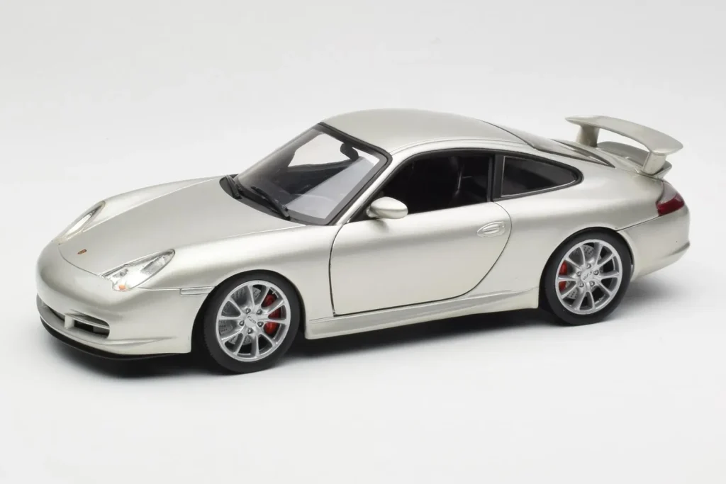 车型 1:18 Porsche 911 996 GT3 银色 Hot Wheels