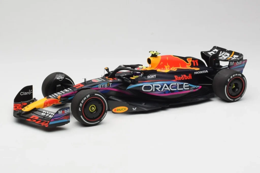 โมเดลรถ 1:18 Red Bull Racing RB19 #11 S. Perez 2nd Place Miami GP ปี 2023 Minichamps (มือสอง)