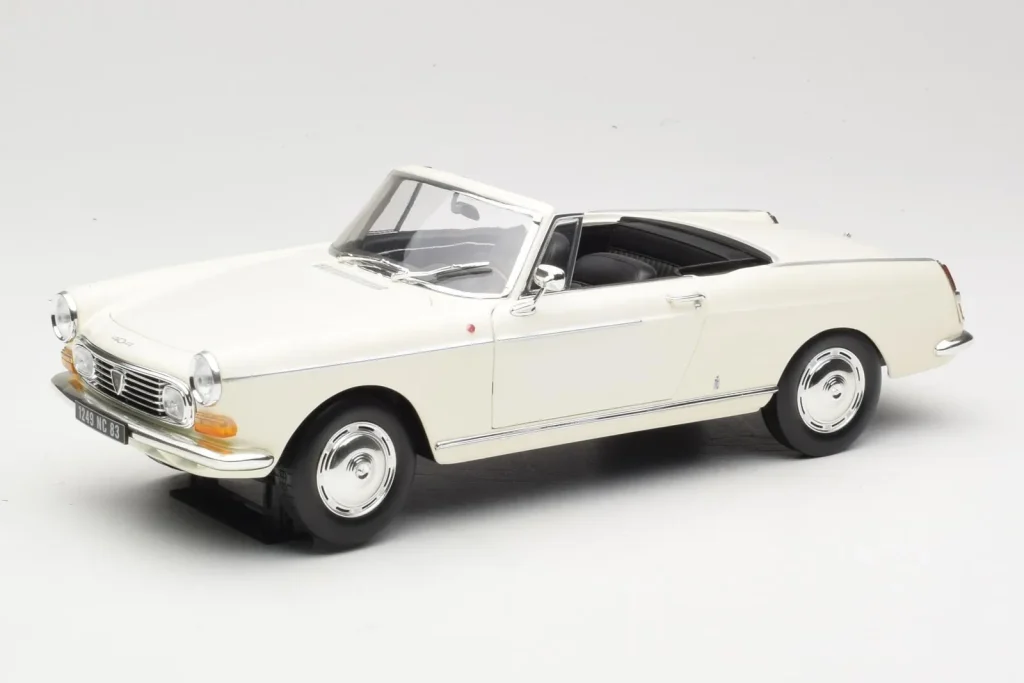 Model 1:18 Peugeot 404 Cabriolet white Norev