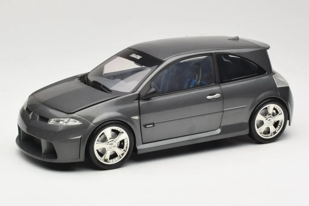 โมเดลรถ 1:18 Renault Megane Mk2 RS Vampire สีเทา Norev (มือสอง)