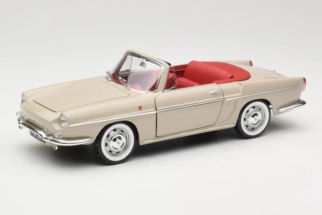 Model 1:18 Renault Caravelle Cabriolet beige Norev
