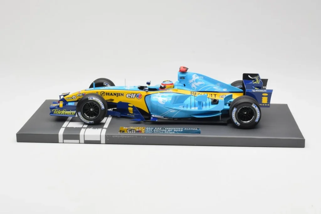 Model 1:18 Renault R25 #5 F. Alonso 2nd Place British GP year 2005 Minichamps [117051105]