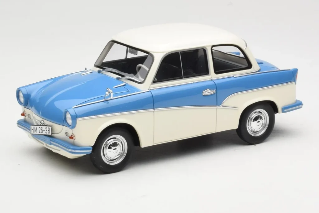 โมเดลรถ 1:18 Trabant P50 Light Blue Cream BoS Models (มือสอง)