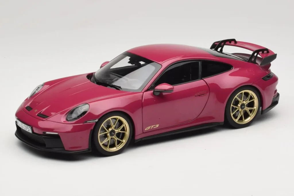 โมเดลรถ 1:18 Porsche 911 992 GT3 Ruby Star Neo Norev