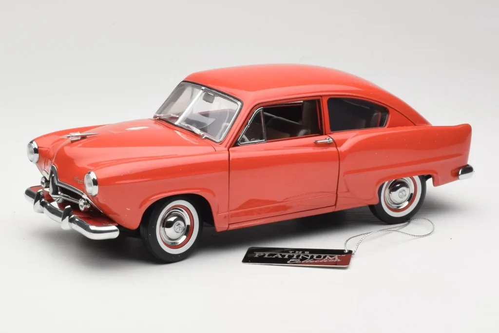 โมเดลรถ 1:18 Kaiser Henry J สีแดง Sun Star (มือสอง)