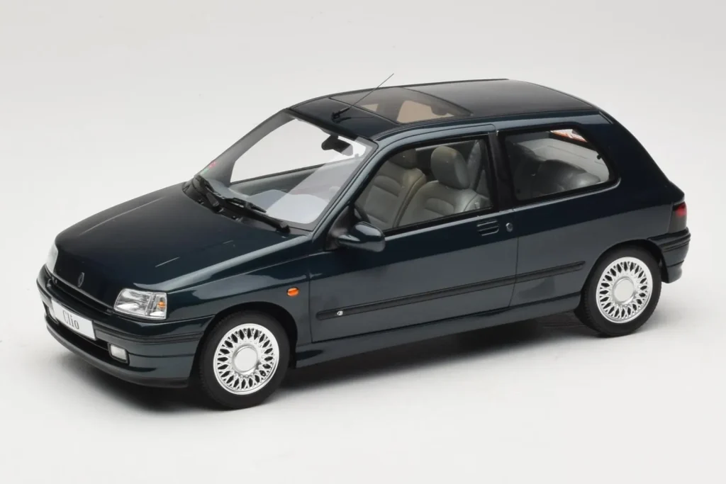 Model 1:18 Renault Clio Baccara 1.8 Abyss green Otto