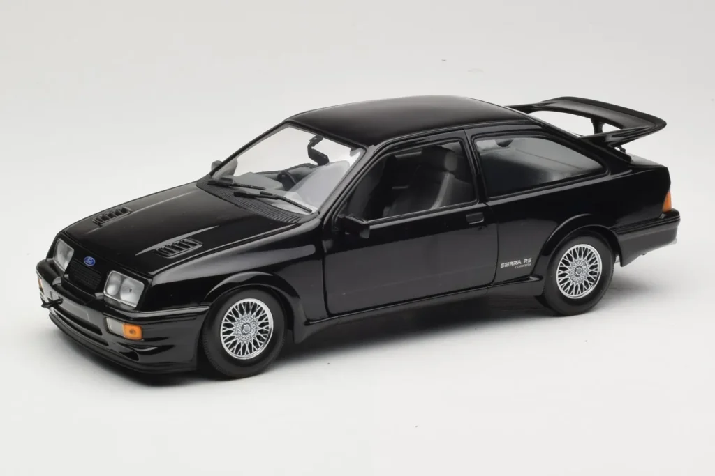 โมเดลรถ 1:18 Ford Sierra RS Cosworth Mk2 RDH สีดำ Minichamps (มือสอง)